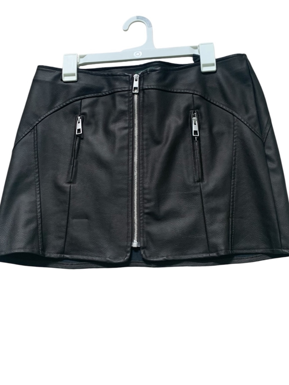 wild fable Black Faux Leather Mini Skirt with Front Zip Detail